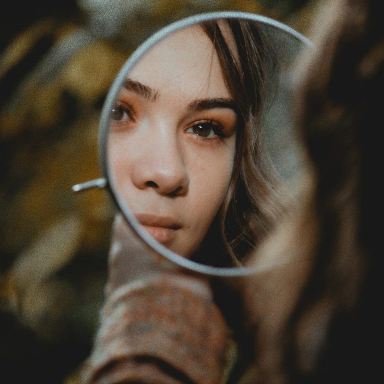 Foto Aaron Burden via unsplash.com gefrorene Seifenblase
